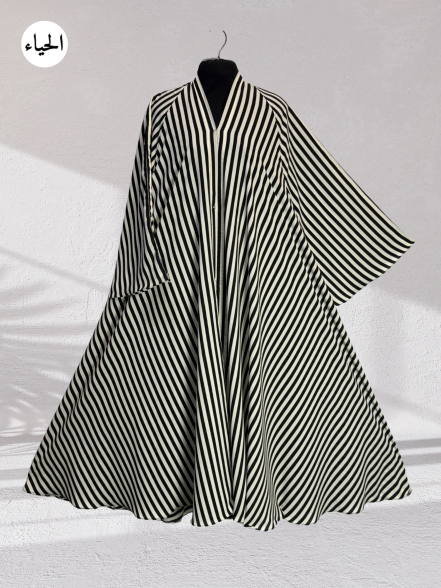 Bold Diagonal Striped Abaya